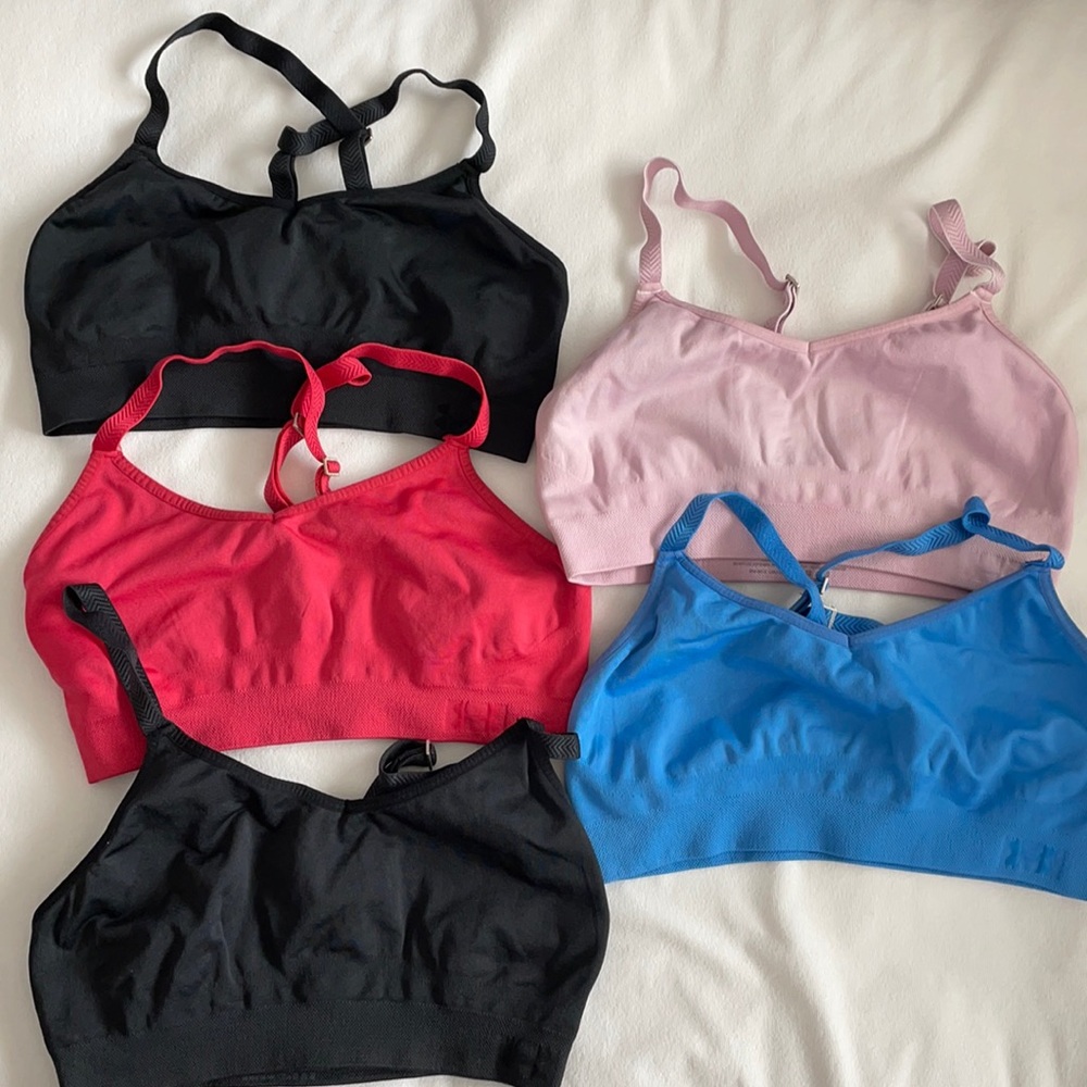 Lot bundle of 5 Under Armour sports bras